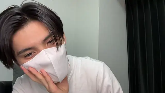 Snapshot of Lio_kun chatting on 03.07.25 Lio kun online show from 03.07.25