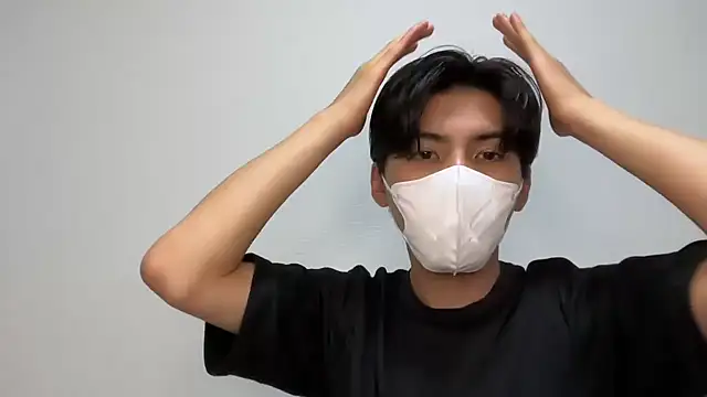 Snapshot of Lio_kun chatting on 09.26.25 Lio kun online show from 09.26.25