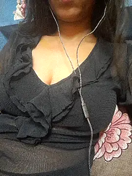 Snapshot of Sanjana-Mehar chatting on 03.17.25 Sanjana-Mehar online show from 03.17.25