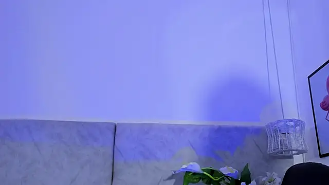 naomiii   online show from 10.27.25