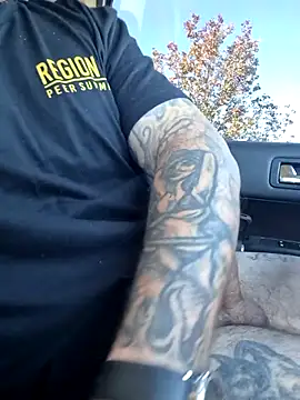 Snapshot of dadbod1178 chatting on 11.03.25 dadbod1178 online show from 11.03.25