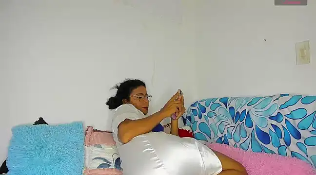 Snapshot of Nenita_Hot_ chatting on 03.14.25 Nenita Hot online show from 03.14.25