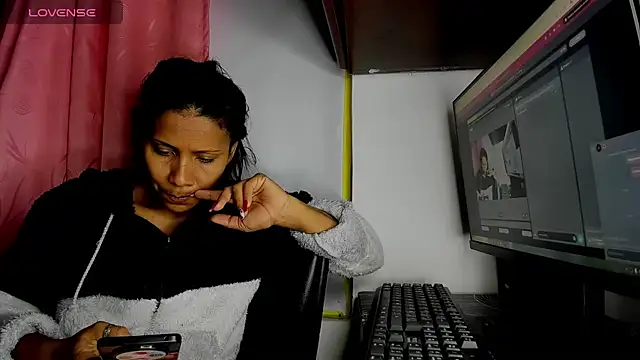 Nenita Hot  online show from 09.08.25