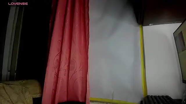 Nenita Hot  online show from 10.15.25