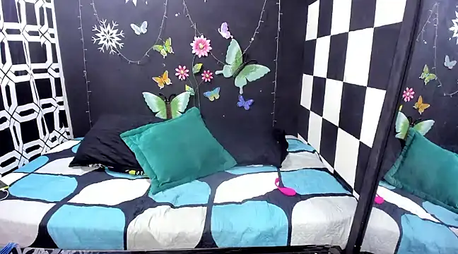 Snapshot of MikeRose94 chatting on 03.12.25 MikeRose94 online show from 03.12.25