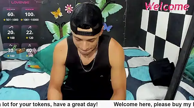 Snapshot of MikeRose94 chatting on 03.14.25 MikeRose94 online show from 03.14.25