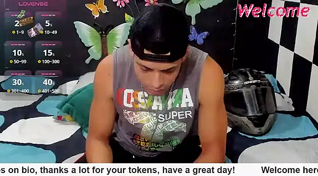 Snapshot of MikeRose94 chatting on 03.18.25 MikeRose94 online show from 03.18.25