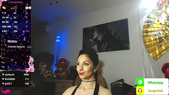 Snapshot of EvelynAisha chatting on 02.19.25 EvelynAisha online show from 02.19.25