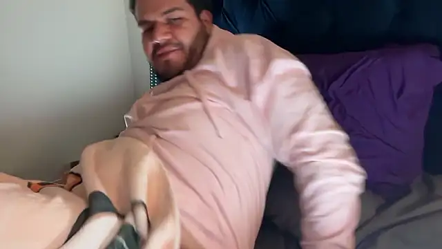 Snapshot of bearcloudcomputa chatting on 12.02.24 bearcloudcomputa online show from 12.02.24