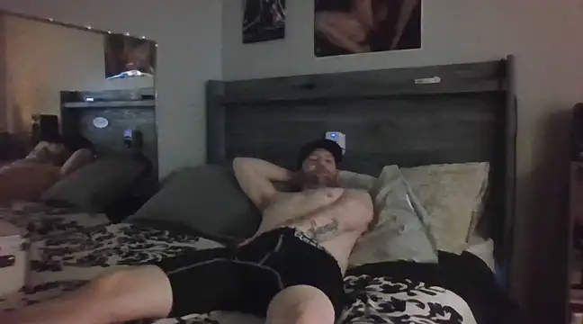 Snapshot of Edward_LongCock chatting on 01.05.25 Edward LongCock online show from 01.05.25