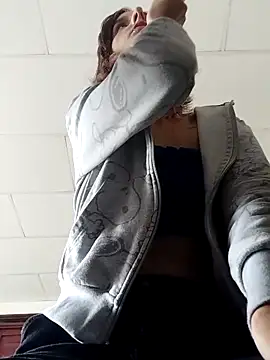 Ambar Roux  online show from 10.31.25