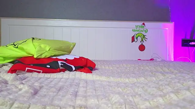 Snapshot of Your_Auggie chatting on 12.21.24 Your Auggie online show from 12.21.24