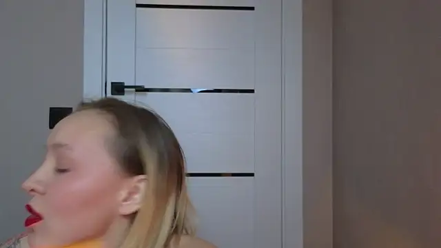 Snapshot of Your_Auggie chatting on 01.06.25 Your Auggie online show from 01.06.25