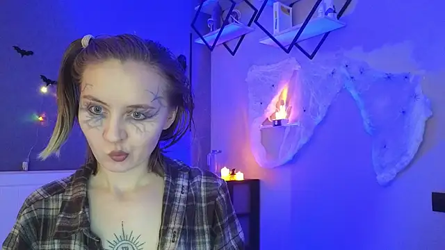 Snapshot of Your_Auggie chatting on 10.24.25 Your Auggie online show from 10.24.25