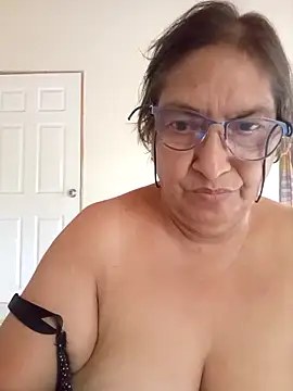 florecita69 online show from 10.23.25