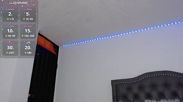 Snapshot of pamela_ chatting on 12.09.24 pamela online show from 12.09.24