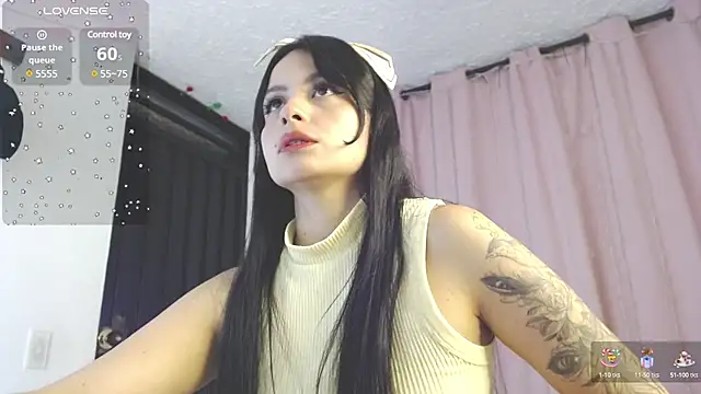 Snapshot of pamela_ chatting on 03.13.25 pamela online show from 03.13.25