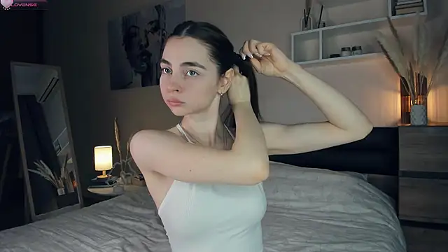 MaryJacksoon online show from 01.11.25