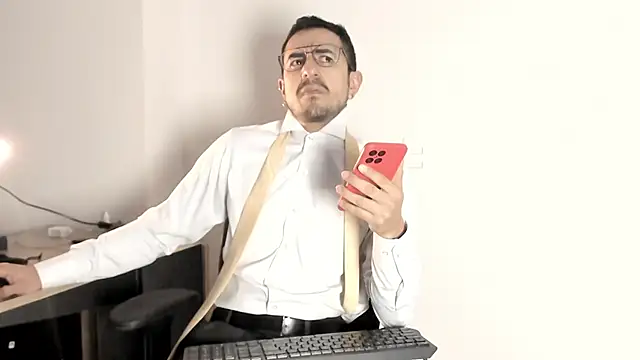 Snapshot of pablo-rincon95 chatting on 01.04.25 pablo-rincon95 online show from 01.04.25