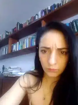 Snapshot of amellie_ros chatting on 12.08.24 amellie ros online show from 12.08.24