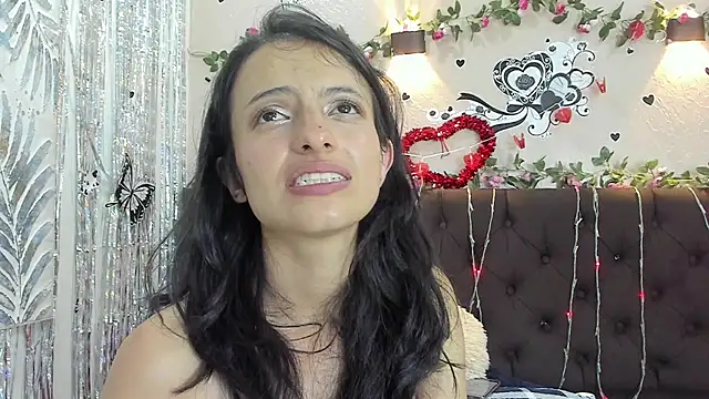 HottCandy21 online show from 02.20.25