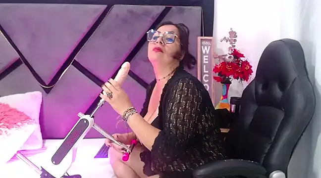 Snapshot of GabrielaDurann chatting on 03.15.25 GabrielaDurann online show from 03.15.25