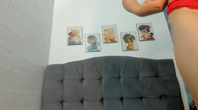 Snapshot of Lucy_White__ chatting on 12.14.24 Lucy White online show from 12.14.24