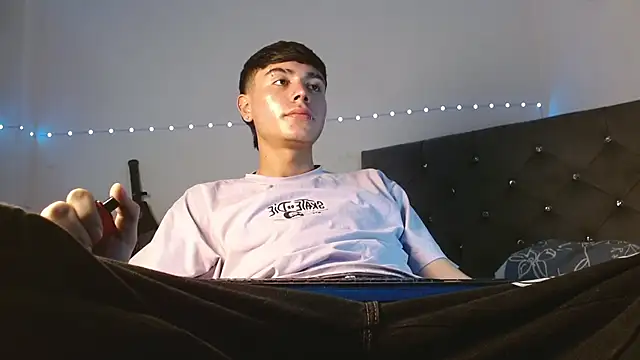 Snapshot of Im_juanda chatting on 02.17.25 Im juanda online show from 02.17.25