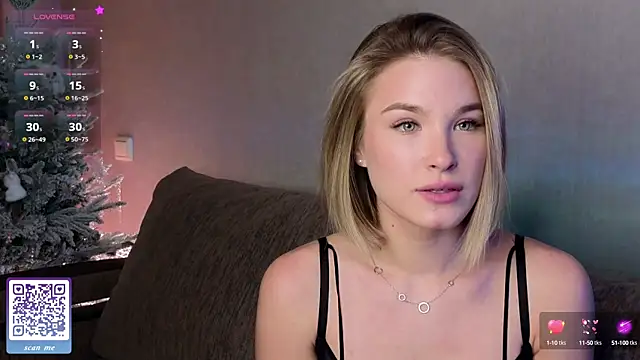 Snapshot of Starlit_Eternity chatting on 01.19.25 Starlit Eternity online show from 01.19.25