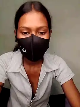 Snapshot of Angalpriya_1 chatting on 12.17.24 Angalpriya 1 online show from 12.17.24