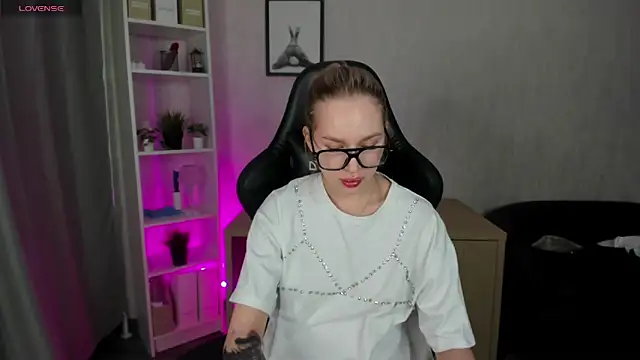 Carol  Cox online show from 01.30.25