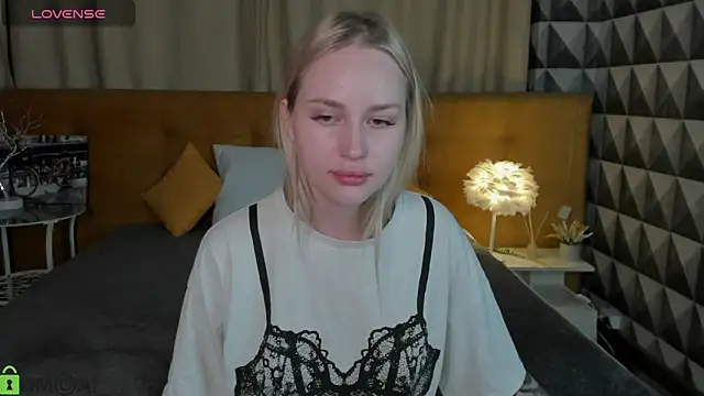 Carol  Cox online show from 09.12.25