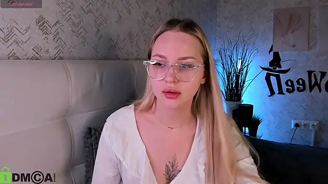 Carol  Cox online show from 10.30.25