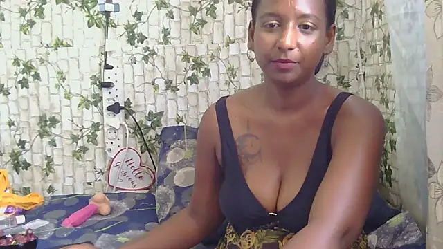 indiantina01 online show from 01.26.25