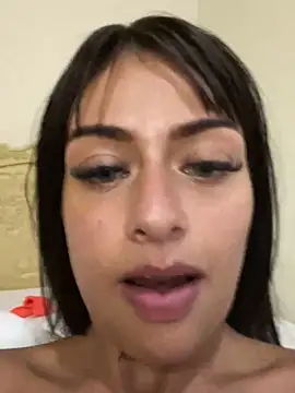 Snapshot of ZairaSofia1 chatting on 01.28.25 ZairaSofia1 online show from 01.28.25