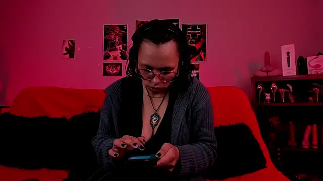 lilith-deveraux online show from 10.24.25