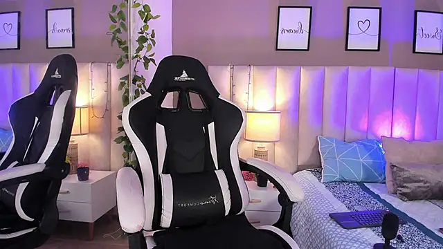 dayanne07 online show from 10.06.25