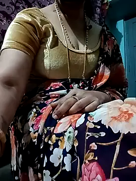 Snapshot of gunjan22 chatting on 01.22.25 gunjan22 online show from 01.22.25