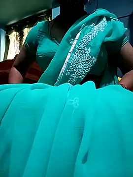 Snapshot of gunjan22 chatting on 03.22.25 gunjan22 online show from 03.22.25