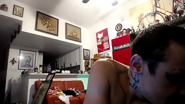 Snapshot of Amirkhai chatting on 10.23.25 Amirkhai online show from 10.23.25