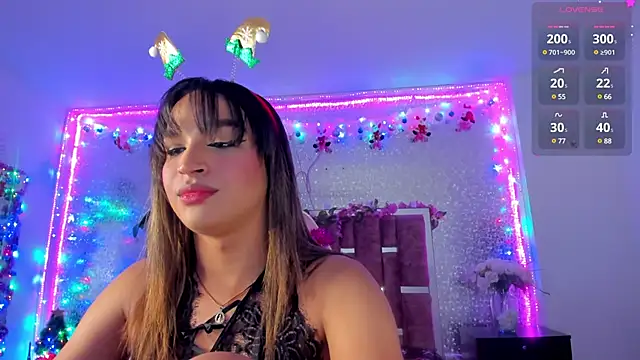 KylieVictoria online show from 12.20.24