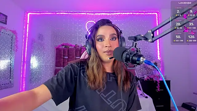 KylieVictoria online show from 01.26.25