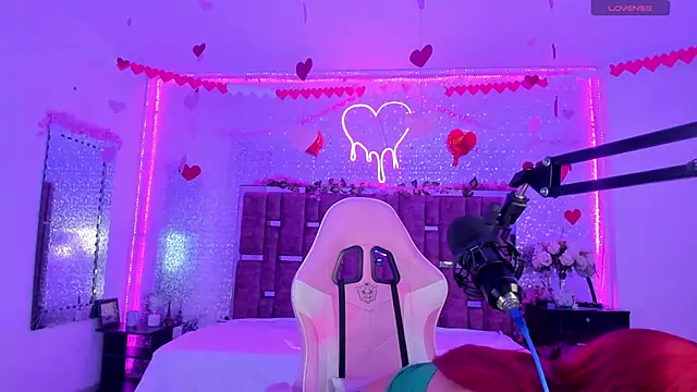 KylieVictoria online show from 02.14.25