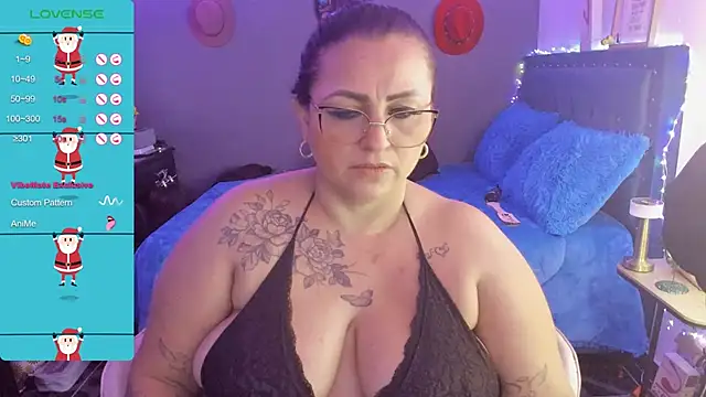 Ivonnee   online show from 12.13.24