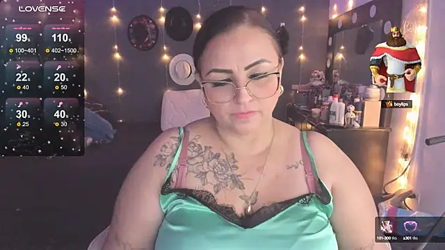 Ivonnee   online show from 02.18.25