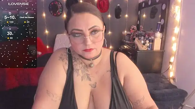 Ivonnee   online show from 03.14.25