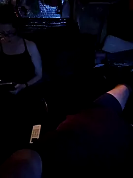 Snapshot of alienbunny chatting on 02.06.25 alienbunny online show from 02.06.25