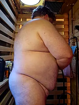 Snapshot of alienbunny chatting on 02.22.25 alienbunny online show from 02.22.25