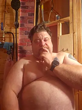 Snapshot of alienbunny chatting on 09.25.25 alienbunny online show from 09.25.25