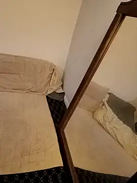 Snapshot of Cooperstone chatting on 01.11.25 Cooperstone online show from 01.11.25